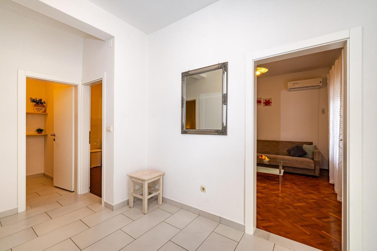 Apartment Eva Maslenica Bagian luar foto
