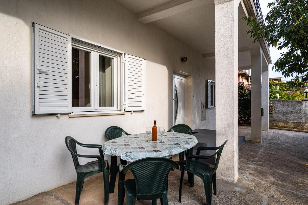 Apartment Eva Maslenica Bagian luar foto